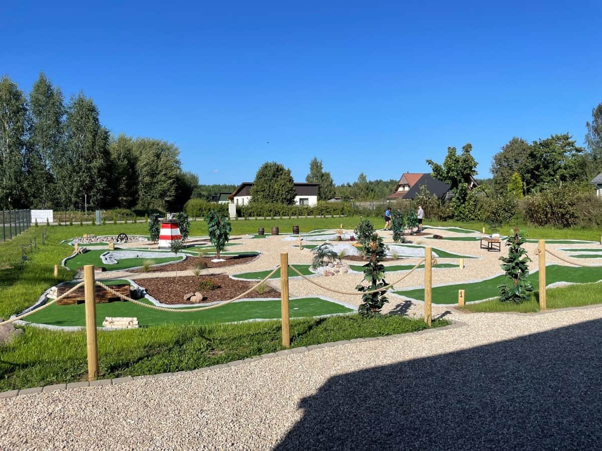 3. Vieta piepūšamajām atrakcijām